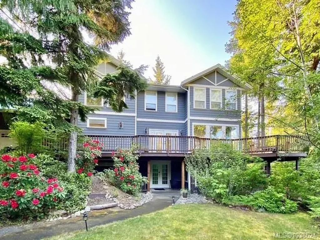 1571 Meadowood Way, Qualicum Beach