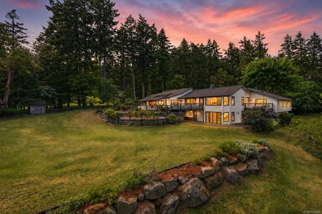 3 of 52 - 2070 Cooper Rd, Gabriola Island, BC