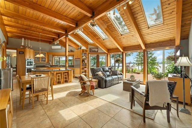 4 of 52 - 2070 Cooper Rd, Gabriola Island, BC