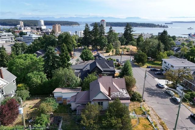 5 of 11 - 528 Hecate St, Nanaimo, BC
