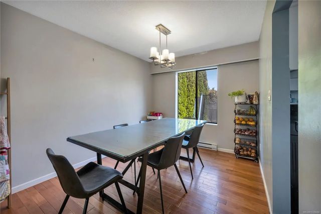 5 of 19 - 1591 Sharon Pl, Parksville, BC