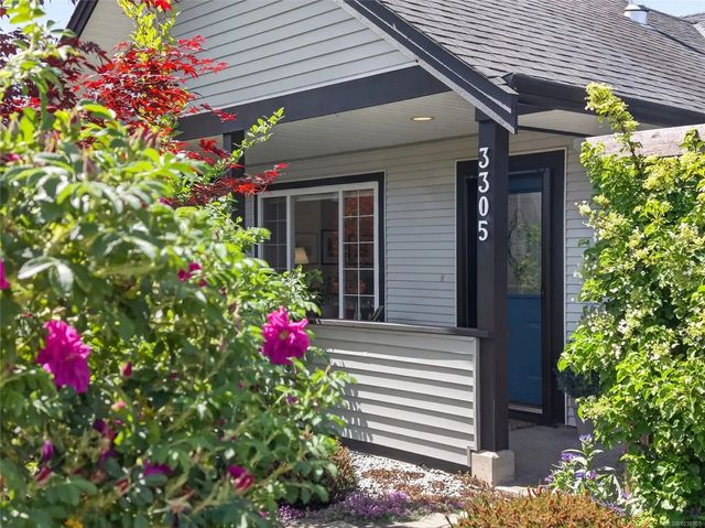 5 of 70 - 3305 Ninth St, Cumberland, BC