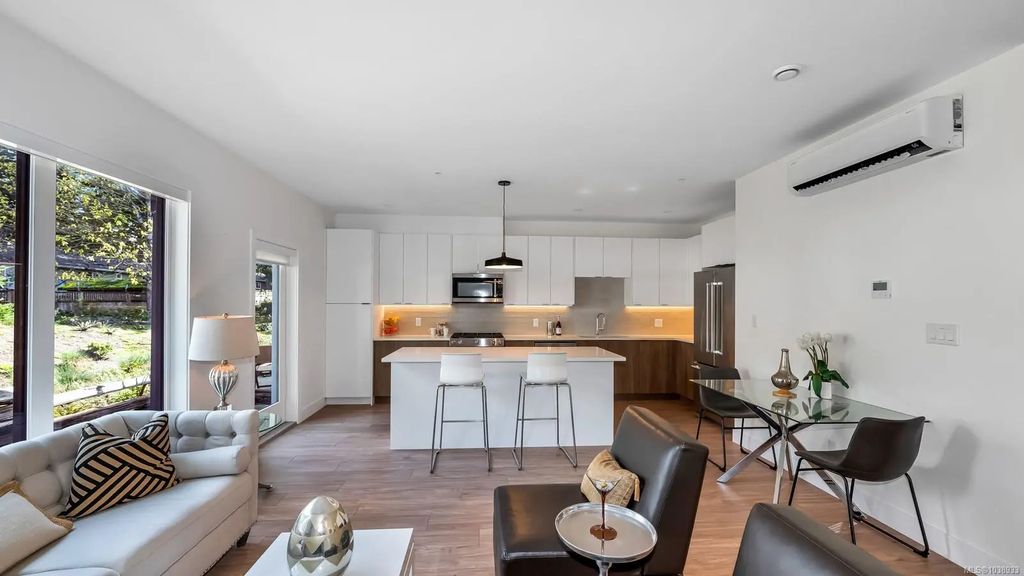 2330 Sooke Rd 10, Colwood