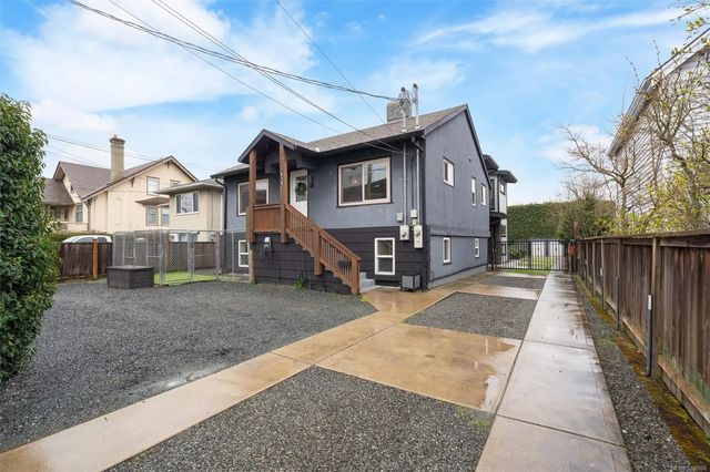 5 of 78 - 838 Old Esquimalt Rd, Esquimalt, BC