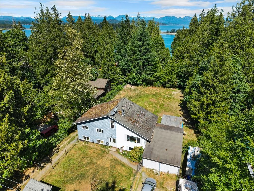 1376 Hooley Rd, Quadra Island