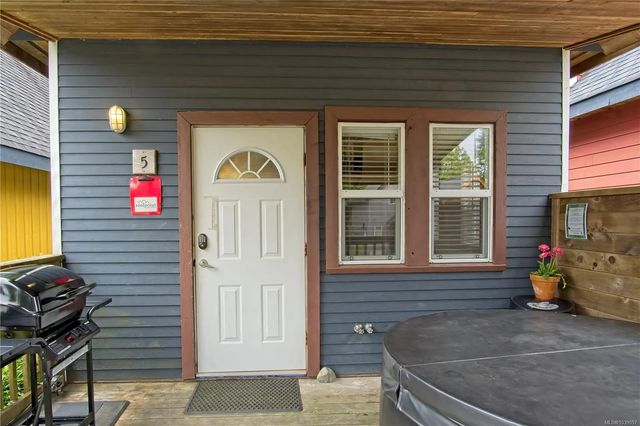 2 of 14 - 1028 Tyee Terr 5, Ucluelet, BC
