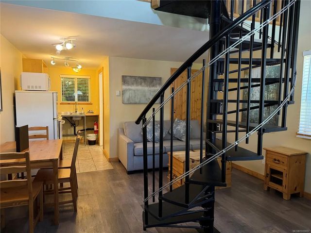 3 of 14 - 1028 Tyee Terr 5, Ucluelet, BC