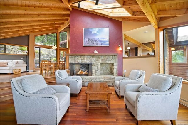 4 of 39 - 378 Wright Rd, Salt Spring, BC