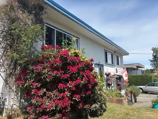 2535 Holyrood Dr, Nanaimo