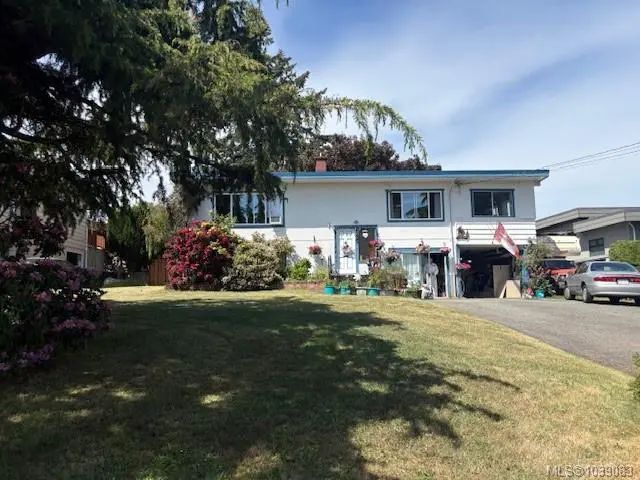 3 of 12 - 2535 Holyrood Dr, Nanaimo, BC