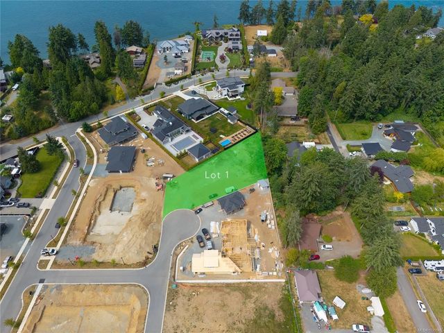 2 of 9 - 7128 Ocean Blue Pl, Lantzville, BC