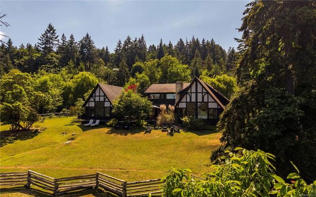 2 of 48 - 133 Arnell Way, Salt Spring, BC