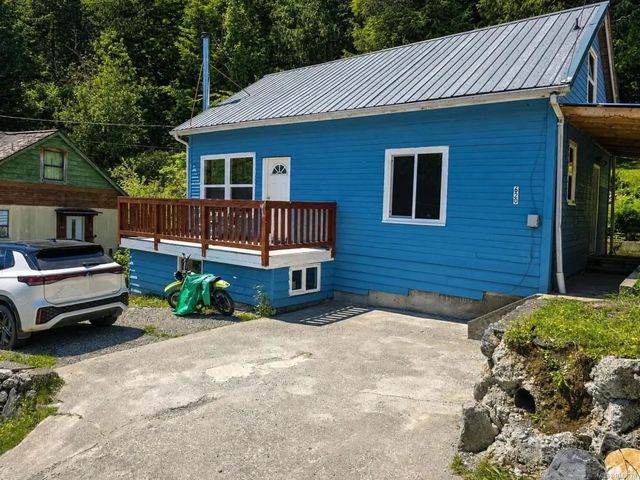 2 of 43 - 620 Cardiac Climb Rd, Tahsis, BC