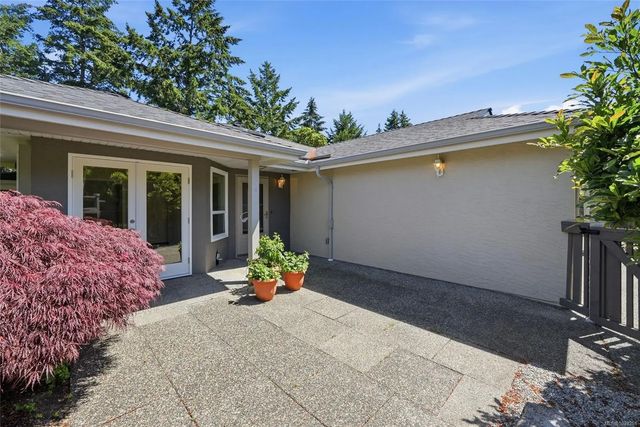 2655 Andover Rd 12, Nanoose Bay