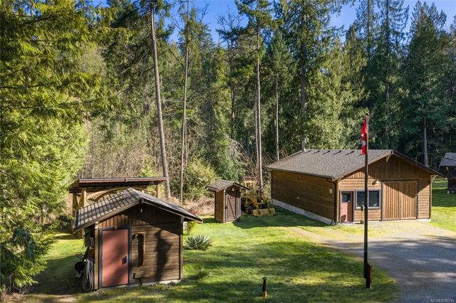 4 of 33 - 13475 Cedar Rd, Ladysmith, BC