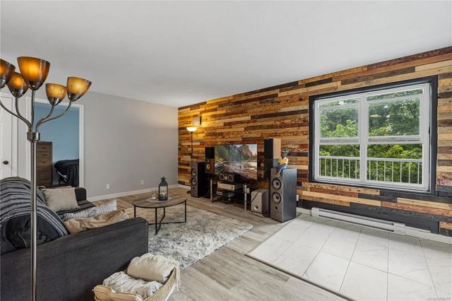 3 of 12 - 311 Mt. Benson St 205, Nanaimo, BC