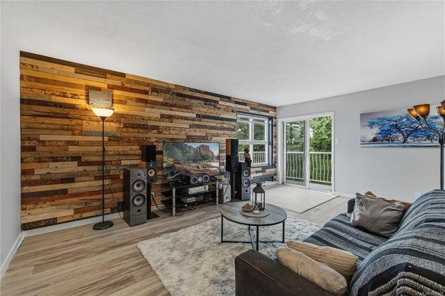 4 of 12 - 311 Mt. Benson St 205, Nanaimo, BC