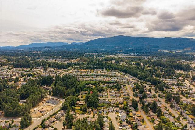 5 of 8 - 5913 Butcher Rd, Nanaimo, BC