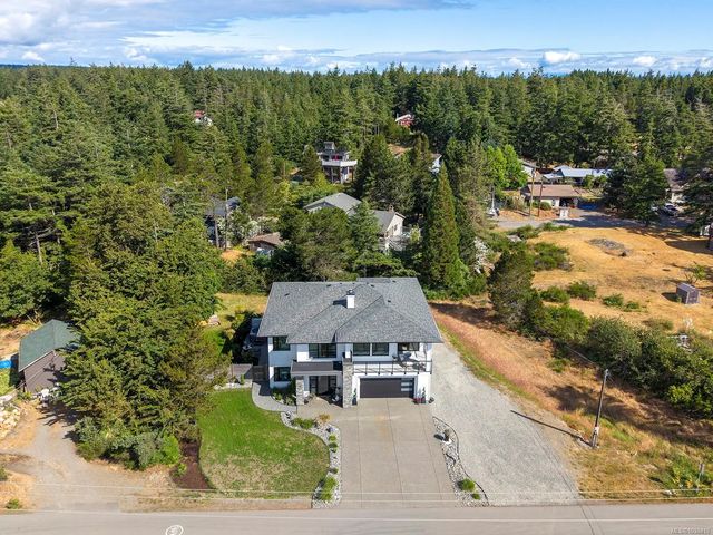 5 of 50 - 650 Lazo Rd, Comox, BC
