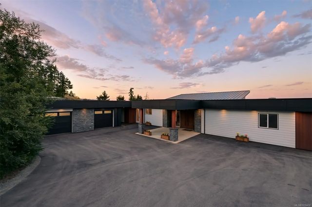 3 of 67 - 3979 Goldstream Heights Dr, Shawnigan Lake, BC