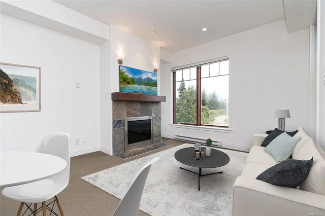 3 of 35 - 1325 Bear Mountain Pkwy 307, Langford, BC