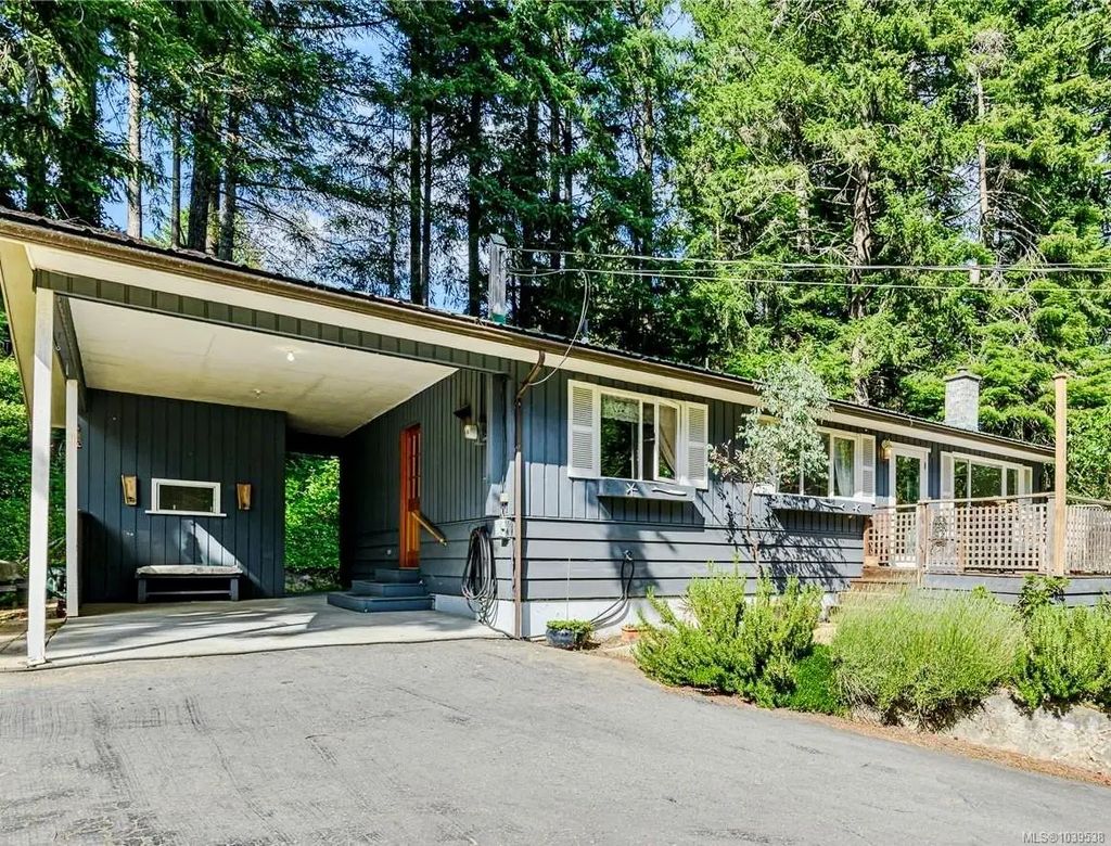 201 Harrison Ave, Salt Spring