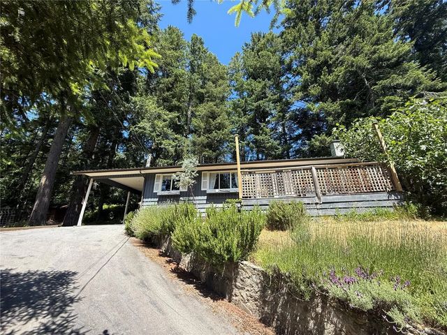 3 of 41 - 201 Harrison Ave, Salt Spring, BC
