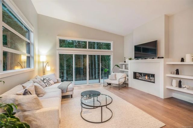 2 of 42 - 266 Crestline Terr, Nanaimo, BC