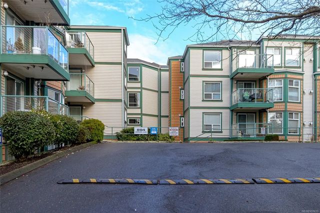 3 of 28 - 894 Vernon Ave 212, Saanich, BC