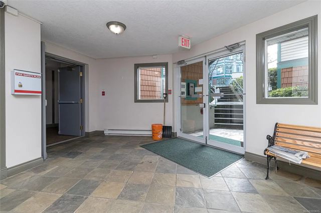 5 of 28 - 894 Vernon Ave 212, Saanich, BC