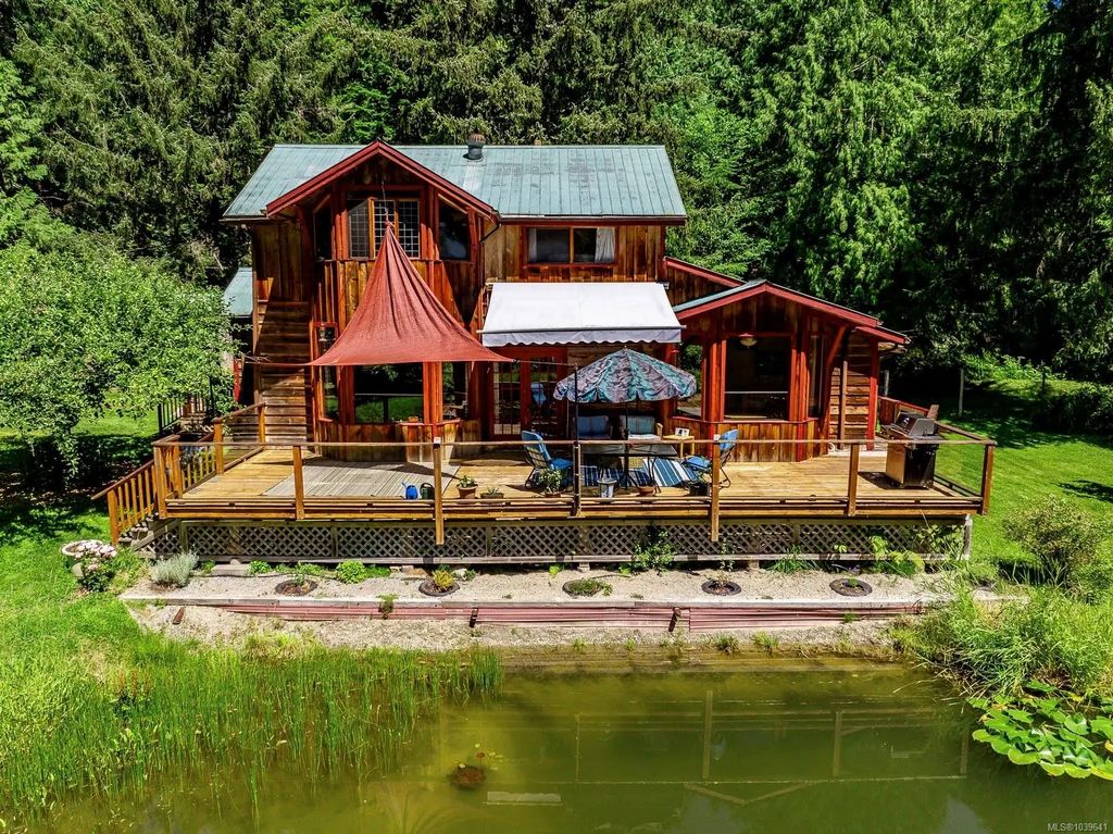 1416 Robertson Rd, Cortes Island