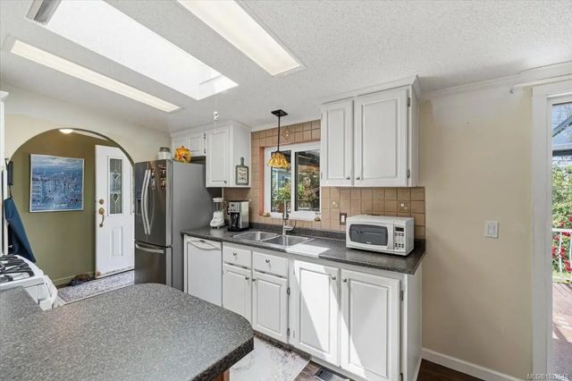 5 of 21 - 1300 Churchill Pl, Ladysmith, BC