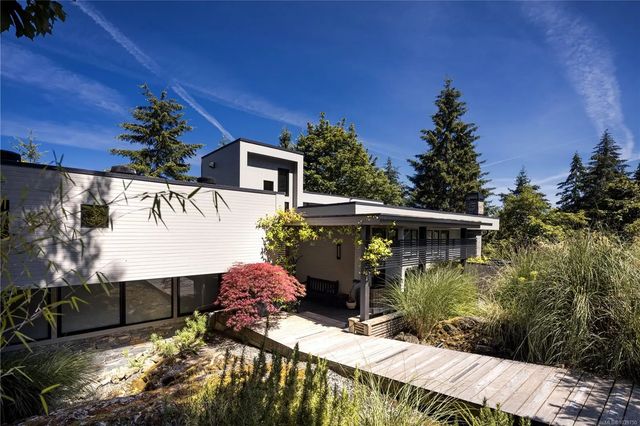 2 of 47 - 683 Steamer Dr, Central Saanich, BC
