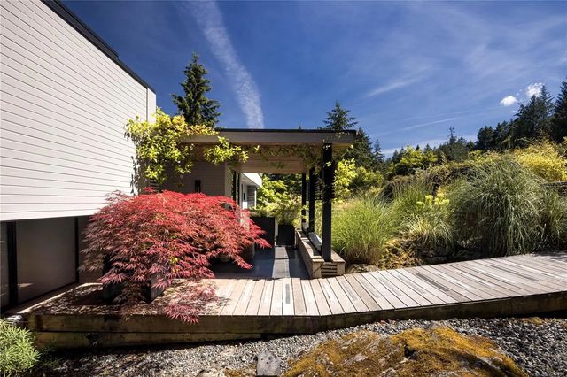 4 of 47 - 683 Steamer Dr, Central Saanich, BC