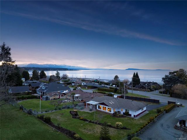 5 of 69 - 260 Elizabeth Ave, Qualicum Beach, BC