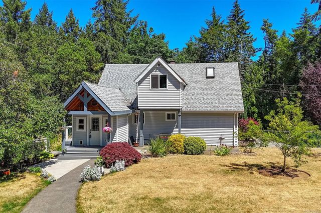 2333 Summerset Rd, Nanoose Bay