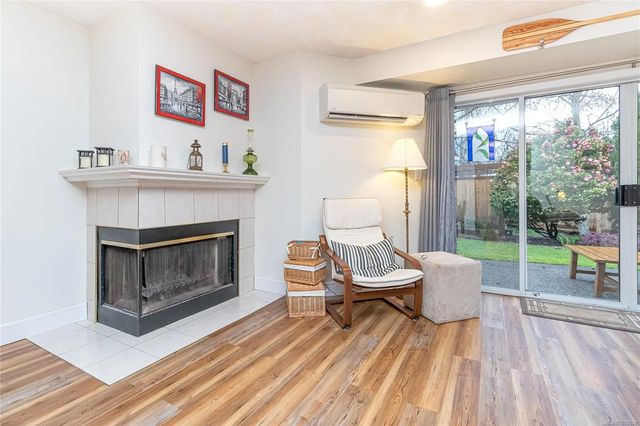 5 of 27 - 5110 Cordova Bay Rd 14, Saanich, BC