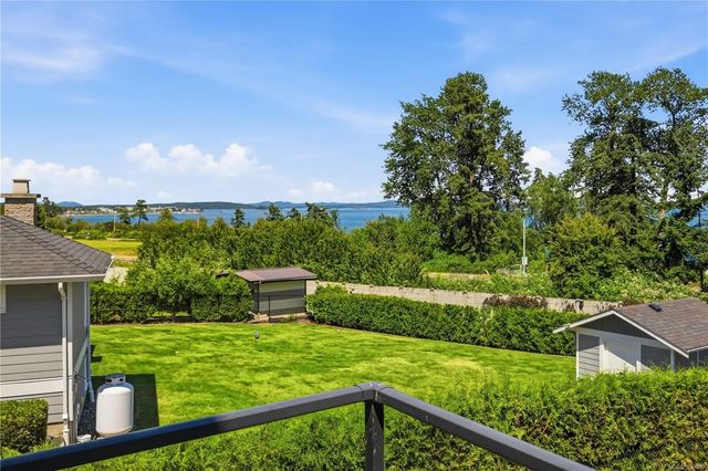 5 of 37 - 8711 Bourne Terr, North Saanich, BC