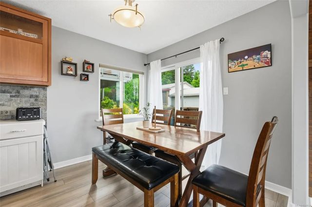 4 of 51 - 430 Davis Rd, Ladysmith, BC