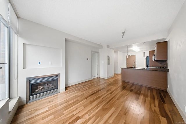 2 of 24 - 737 Humboldt St N1003, Victoria, BC