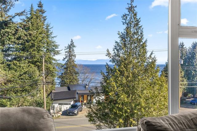 4 of 51 - 3971 Hammond Bay Rd, Nanaimo, BC