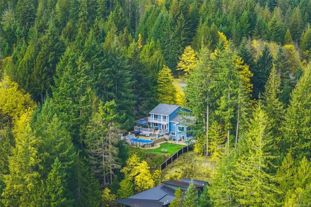 10550 Asher Rd, Port Alberni
