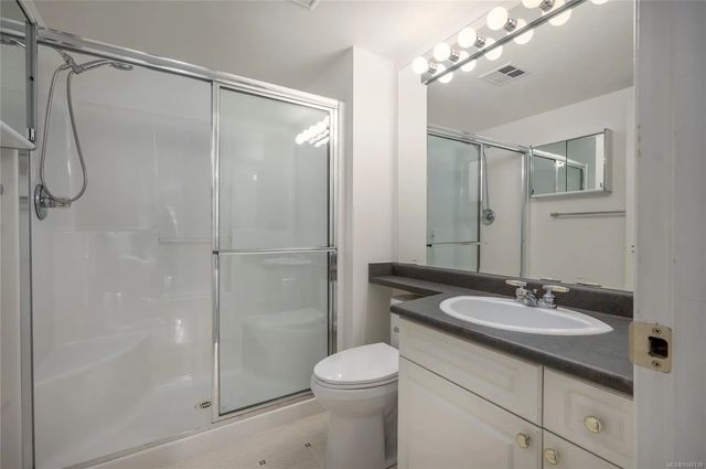 4 of 41 - 24 Prideaux St 206, Nanaimo, BC