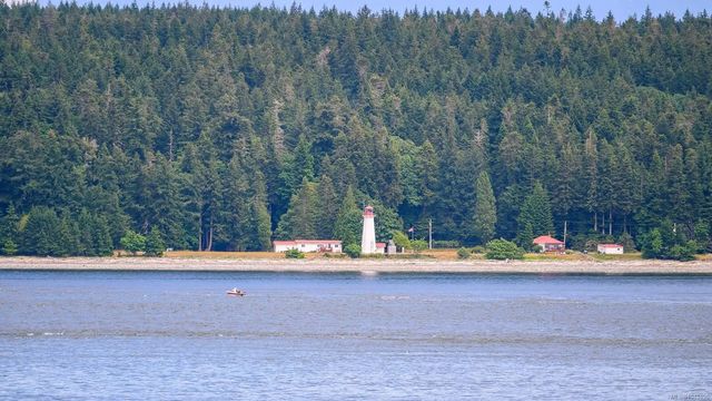 3 of 99 - 1093 Ash St, Campbell River, BC
