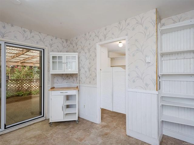 5 of 35 - 10040 Wisteria Pl, Sidney, BC