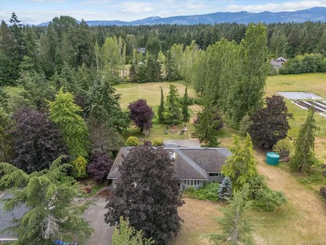 5 of 77 - 880 Garden Rd E, Qualicum Beach, BC