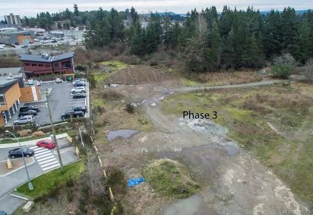 2 of 4 - 1860 Boxwood Rd, Nanaimo, BC