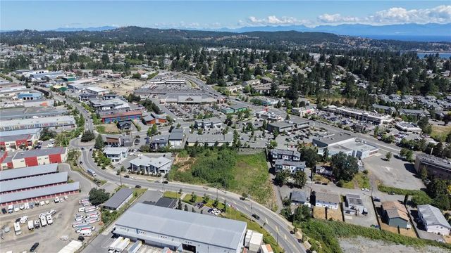 3 of 4 - 1860 Boxwood Rd, Nanaimo, BC