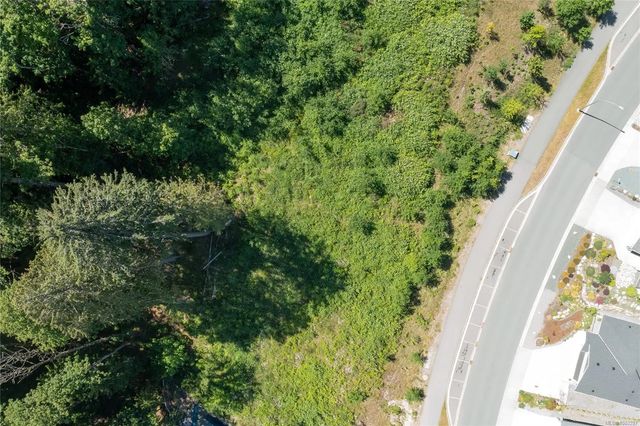 2 of 16 - 128 Rollie Rose Dr, Ladysmith, BC
