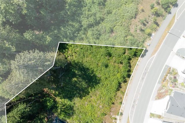 3 of 16 - 128 Rollie Rose Dr, Ladysmith, BC